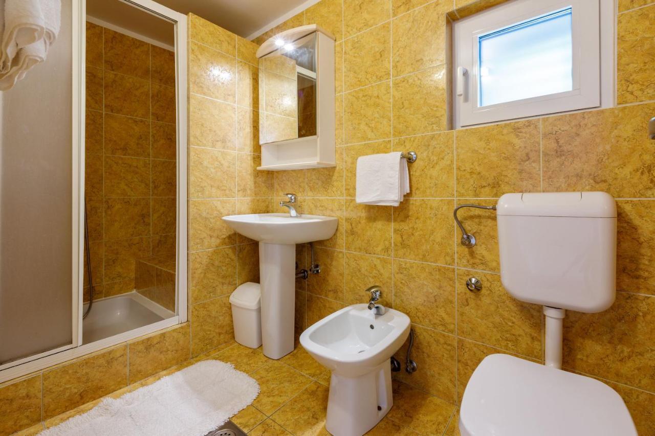 Apartments Loncaric Криквеница Екстериор снимка